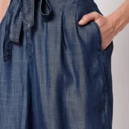 Vero Moda Medium Blue Regular Fit Pants image 5