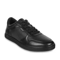 Mochi Men's Black Casual Sneakers image 2