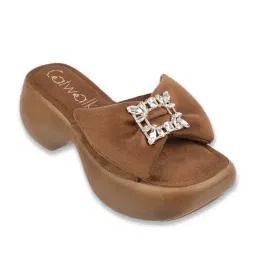 Catwalk Women's Brown Casual Sandals-image-5
