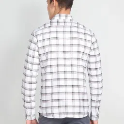 Arrow Sport White Cotton Slim Fit Checks Shirt image 2