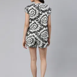 Enamor Grey & White Printed Shirt Shorts Set image 2