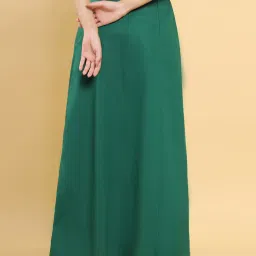 Soch Green Cotton Saree Shapewear image 2