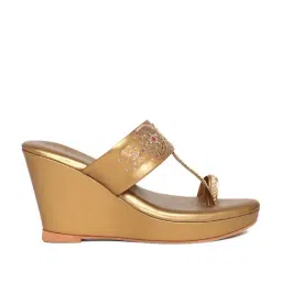 W Women's Gold Toe Ring Wedges-picture-18