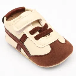 Babyoye Velcro Closure Colour Block Booties With Lace Detailing - Brown image 3