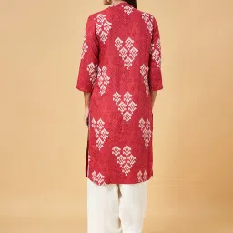 Rangmanch by Pantaloons Red Printed Straight Kurta image 2