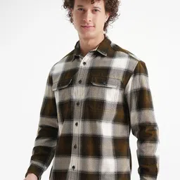 HIGHLANDER Men Buffalo Checked Spread Collar Cotton Casual Shirt image 4