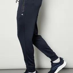 max Men Mid-Rise Joggers image 5
