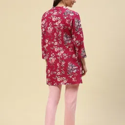 Monte Carlo Pink Printed T-Shirt With Pyjamas & Shrug image 2