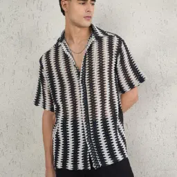 Chimpaaanzee Men Black & Beige Oversized Fit Shirt-image-30