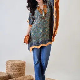 The Kaftan Company MultiRayon/Viscose Printed Top image 4