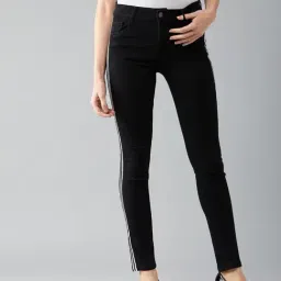 DOLCE CRUDO Black Skinny Fit Jeans-image-41