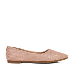 Elle Women's Peach Flat Ballets image 2
