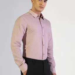 Showoffff Pink Cotton Slim Fit Printed Shirt image 3