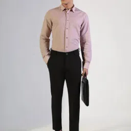 Showoffff Pink Cotton Slim Fit Printed Shirt image 5