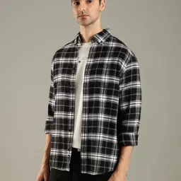 Tommy Hilfiger Black Cotton Regular Fit Checks Shirt image 3