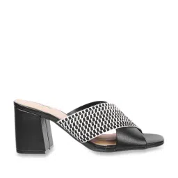 Da Vinchi by Metro Women's Black Cross Strap Sandals-picture-20