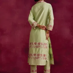 Abhishti Green Cotton Woven Pattern Straight Kurta image 2