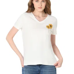Vero Moda White Cotton Embroidered T-Shirt image 2