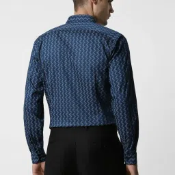 van heusen V Dot Navy Slim Fit Printed Shirt image 2