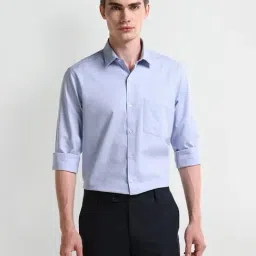 Arrow Blue Cotton Regular fit Solid Shirt-image-50
