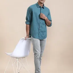 Crocodile Green Cotton Solid Regular Fit Shirt image 5