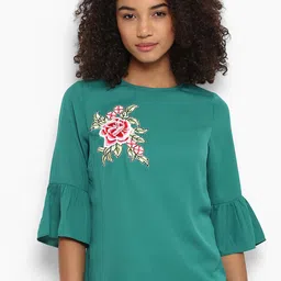 Harpa Women Green Solid Top-image-37