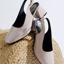 Shoetopia Solid Buckle Closure Heel Sandals - Cream-picture-29