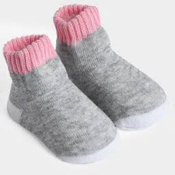 Mi Arcus Pack of 4 Floral  Printed Cap & Socks Set - White  Grey & Pink image 3