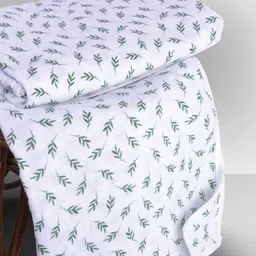 Theoni 100% Organic Cotton Snuggle Balnket-Hedge Green Leaf image 4