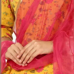 W Pink Solid Duppatta image 4