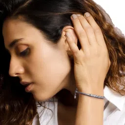 AVNI by GIVA 92.5 Sterling Silver Oxidized Heart Charm Bracelet for Women image 2