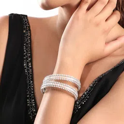 Rubans Set Of 2 Silver-Plated AD Studded Bangles image 2