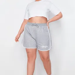 Trendyol Women Regular Fit Shorts-picture-26