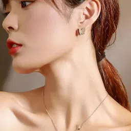 DressBerry Rose Gold-Plated Butterfly Shaped Pendant With Chain image 3