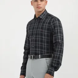 Tommy Hilfiger Navy Cotton Slim Fit Checks Shirt image 3