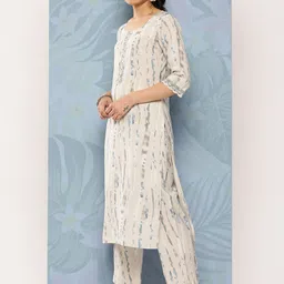 Libas Printed Regular Sequinned Kurta With Trousers & With Dupatta image 2