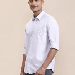 Crocodile Pink Cotton Solid Regular Fit Shirt image 4