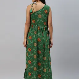 Poshak Hub Green Printed Fit and Flare Kurta image 2