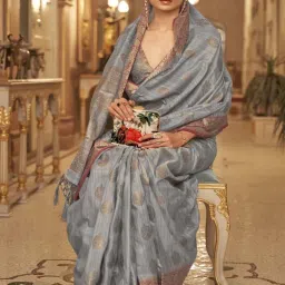 Elora Grey Silk Woven Saree With Unstitched Blouse image 2