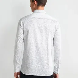 Arrow White Cotton Slim Fit Printed Shirt image 2