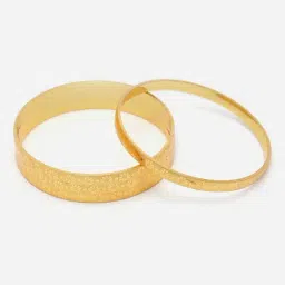 Zeneme Gold Plated Flower Shaped Textured Bangles for Women Set of 4 image 4