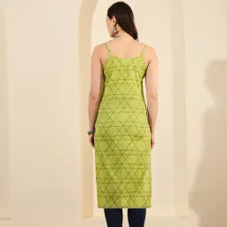 Meeranshi Lime Green Cotton Printed Straight Kurta image 2