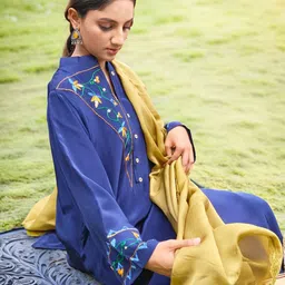 Phulkari Forever Organza Dupatta with Phulkari image 2