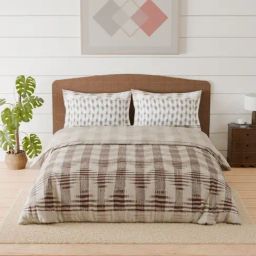 Spaces Linear Traced Light Taupe Cotton Geometric 144 TC Double Bedsheet with 2 Pillow Covers-image-90
