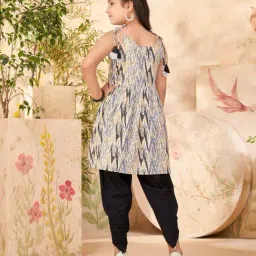 Aarika Kids Grey & Black Cotton Printed Kurti & Dhoti image 2