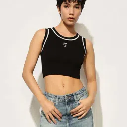 Only Black Self Top-picture-15