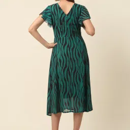 Melon by PlusS Green & Black Printed Midi Dress image 2