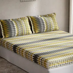 DDecor Geometric Grey 144 TC Cotton King Bedsheet with 2 Pillow covers image 2