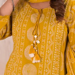 NAVYAAZRI Women Bandhani Printed Regular Pure Cotton Kurta with Trousers & Dupatta image 5