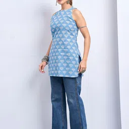 Kaftanize Floral Printed Halter Neck Sleeveless Backless Pure Cotton Short Kurti image 2